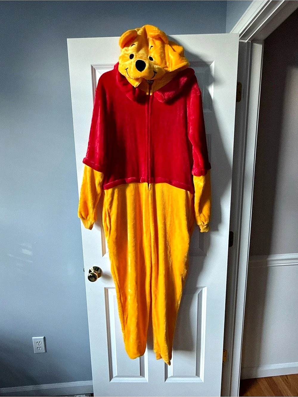 Winnie the Pooh Costume onesie pajamas Adult Sm